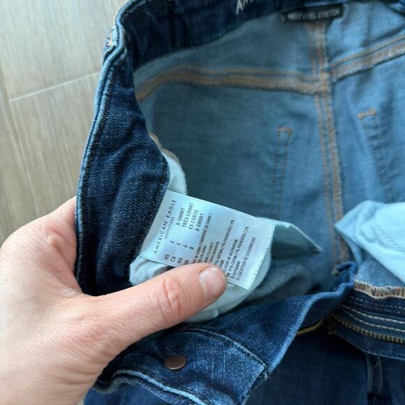 American eagle high waisted blue denim - Picture 3 of 4